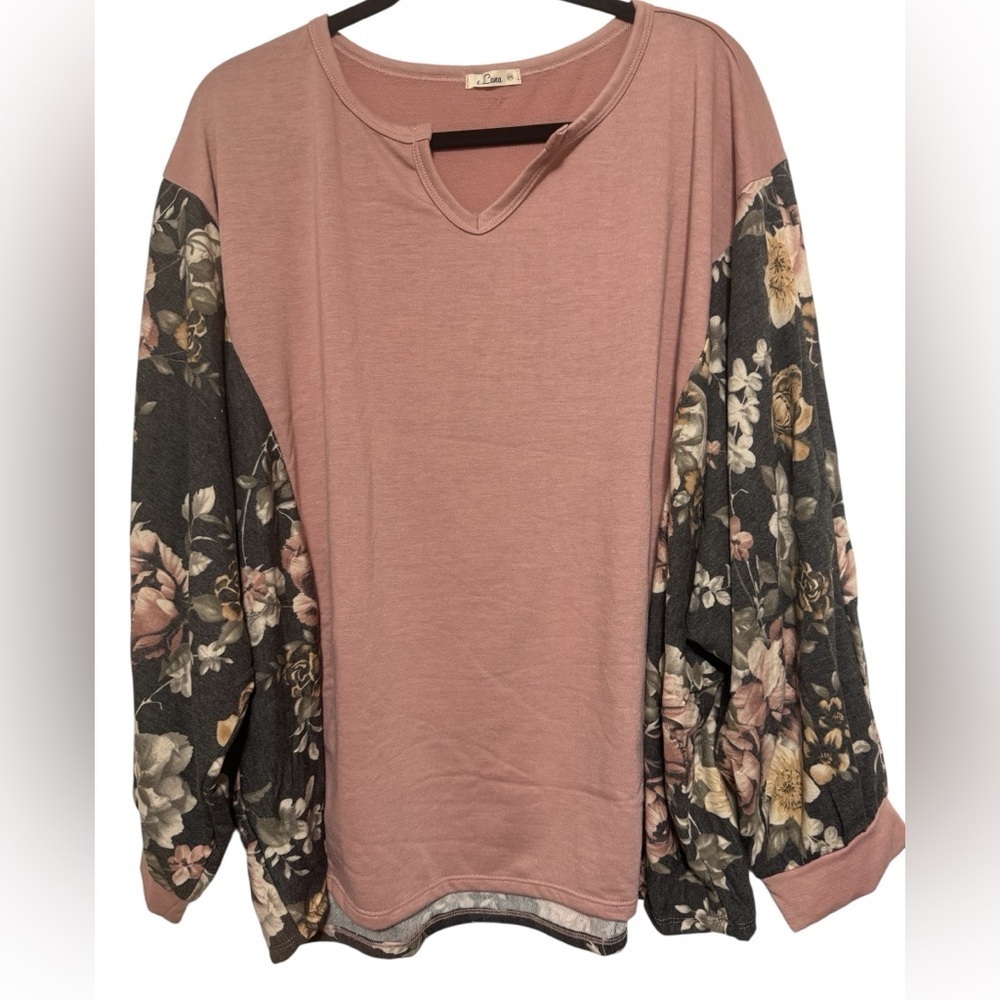 e.Luna Women’s Pink Top with Floral Dolman Sleeves Size 3X